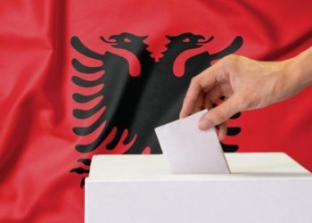 Sot heshtje zgjedhore, mbi 3.7 milionë shqiptarë i drejtohen të dielën kutive të votimit