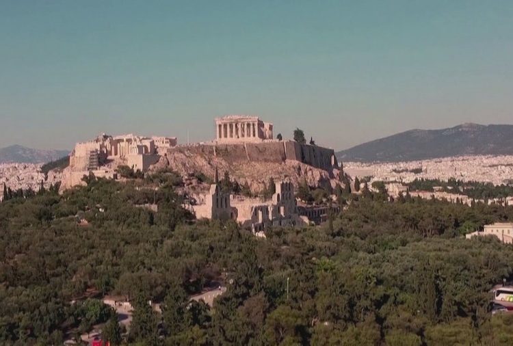 Greqia ashpërson politikat ndaj emigrantëve, çdo bëhet me punëtorët sezonalë?