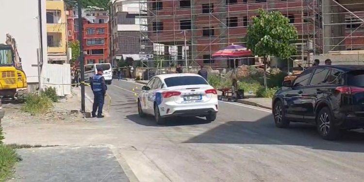 Përplasja e armatosur në Laç, ndërron jetë te ‘Trauma’ 24-vjeçari