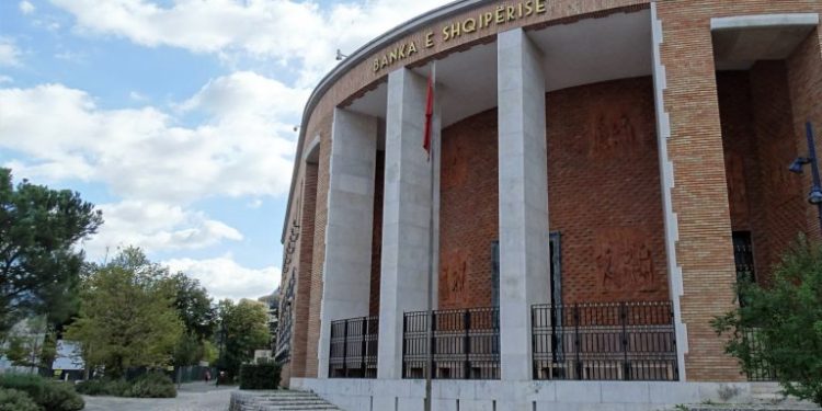Hyn në fuqi vendimi i BSH/ Kredia për blerje banese kufizohet nga 1 korriku