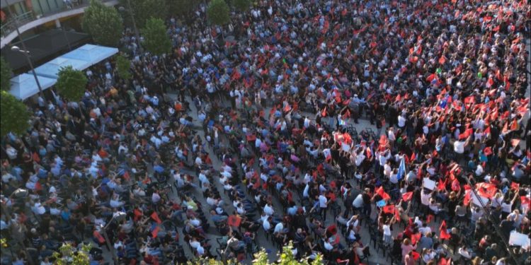Ndikimi i “politikës së drejtorëve” në zgjedhjet e 11 majit