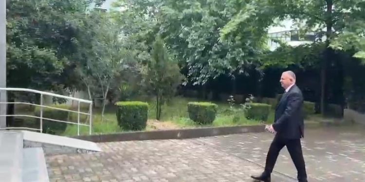 Xhemal Gjunkshi kallëzon në SPAK krimet zgjedhore në Peshkopi