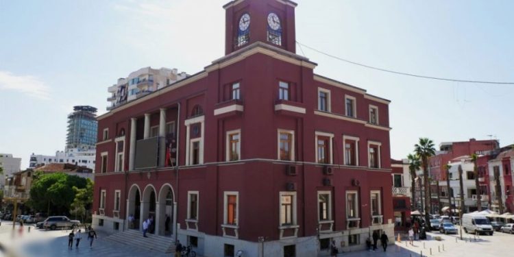 Investimet ‘lule mos me prek’, bashkitë realizojnë vetëm 5% të programit vjetor në 3-mujor