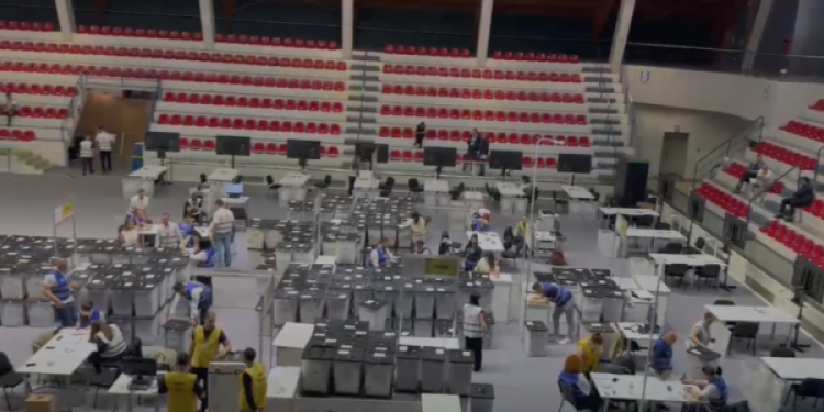 Numërimi i votave po shkon drejt fundit/ Ja si paraqiten rezultatet deri tani