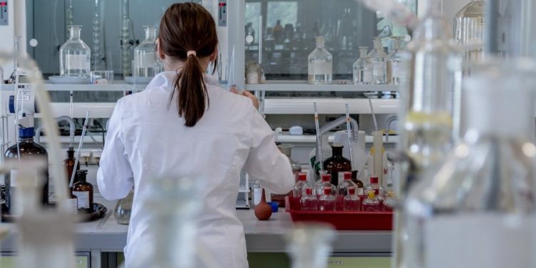 Investigimi tronditës: Ilaçet në Shqipëri pa cilësi dhe pa kontroll, pacientët kërkojnë medikamente nga jashtë