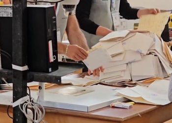 Në Tiranë numërohen votat në 466 kuti/ PS ka 48.9 për qind, PD-ASHM 34.4 për qind