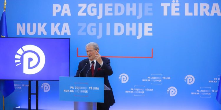 Berisha: Ka vetëm një rrugë, largimin e Edi Ramës, qeveri teknike dhe përsëritjen e zgjedhjeve