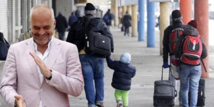 Shpopullimi/ Shqipëria po zbrazet nga “truri”, mijëra profesionistë largohen drejt Gjermanisë