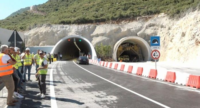 Hapet nesër tuneli i Llogarasë, pa pagesë deri në 15 shtator