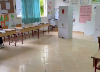 Pjesëmarrja në votime deri në orën 18:00, qarqet që kryesojnë