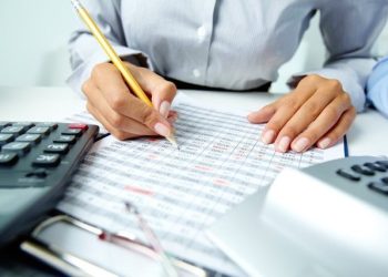 Tatimet do të analizojnë borxhet tatimore mbi 1,000 lekë, kur rrezikohet sekuestrimi i makinës