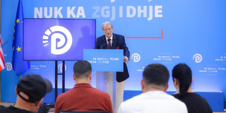 Berisha: Raporti i Parlamentit Evropian damkos farsën elektorale të 11 majit