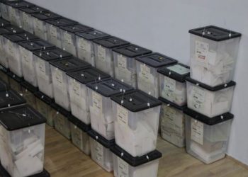 Farsa elektorale/ KAS vendos hapjen e kutive për Tiranën
