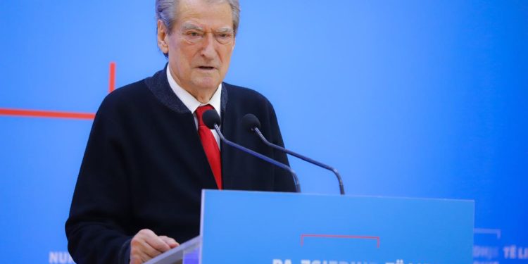 Berisha: Për dy ditë në tempullin e demokracisë në Bruksel, u bë pretenca ndaj Edi Ramës, farsës elektorale dhe mandateve kallp