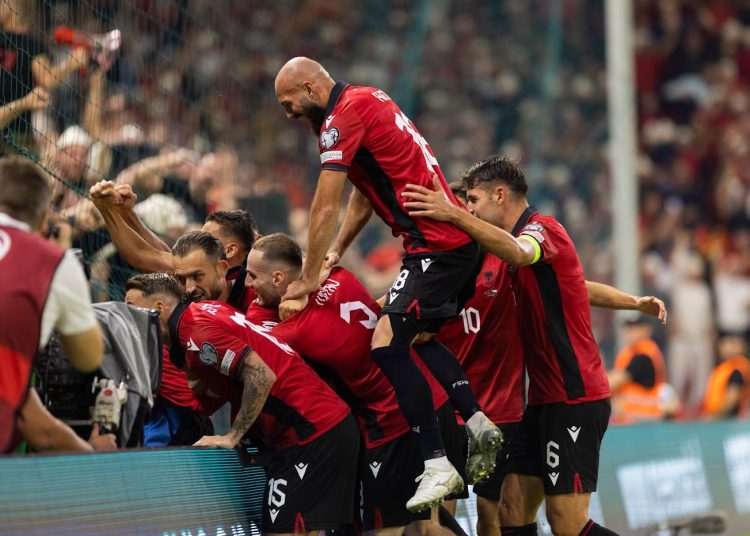 Ndeshja Shqipëri-Serbi/ Tirana në ‘shtet-rrethim’ – Policia njofton akset që do të bllokohen, paralajmëron tifozët për…