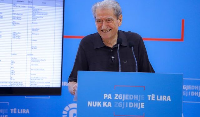 “Tentakulat e patronazhistëve kapin edhe emigrantët”, Berisha publikon të dhëna të tjera nga laptopi