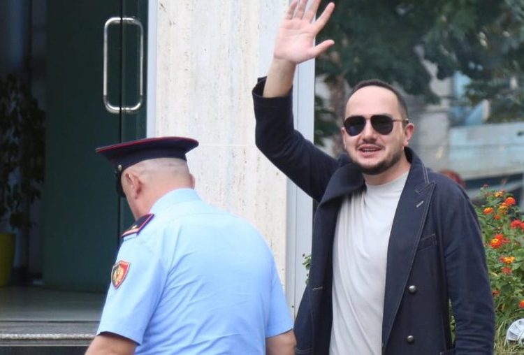 Lirohet nga burgu ish-deputeti Ervin Salianji