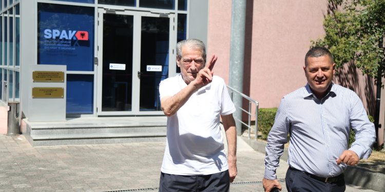 Berisha: Dumani i kapur kokë e këmbë nga krimi! Ka marrë 700 mije euro nga Altin Hajri