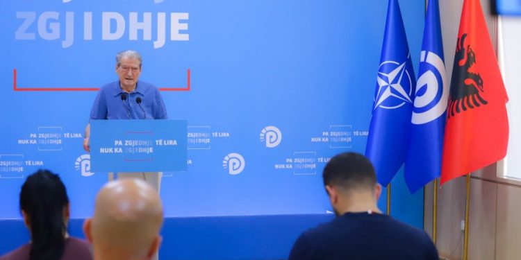 Berisha: PD do e denoncojë në institucionet e BE-së Kodin e narkoshtetit. KE nuk mund të mbështesë një Kod të tillë