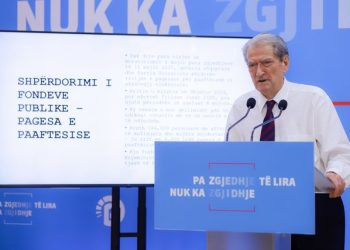 Denoncimi i Berishës: Rama bleu vota duke përdorur pagesat për personat me aftësi ndryshe!