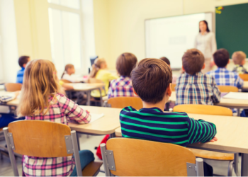 Nga ndalimi i celularëve te masat kundër bullizmit, miratohet udhëzimi për vitin e ri shkollor