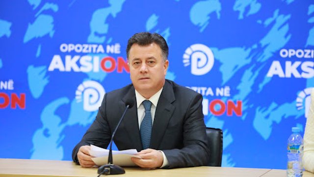 Noka: Shqipëria po digjet, Rama ndërton kopsht tek Kryeministria me milionat e zjarrfikësve…