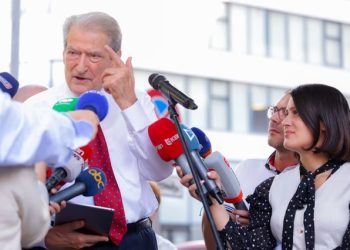 “Dumani bën pazare me banditë”/ Berisha: Mori 700 mijë euro për të lënë të lirë Altin Hajrin