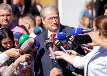 Tensionet në Kuvend për “Diellën”, Berisha: Rama po poshtëron parlamentin!