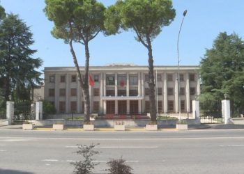 Rama çon në Presidencë vakancat në 6 bashki, mes tyre dhe Tirana