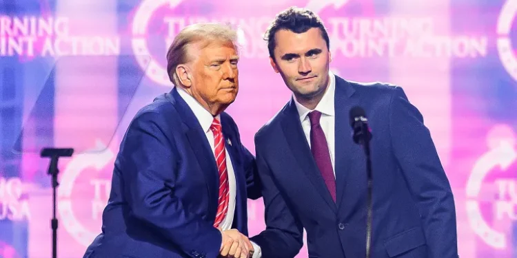 Kush ishte Charlie Kirk, aleati i Trump që u vra gjatë një aktiviteti live në Utah