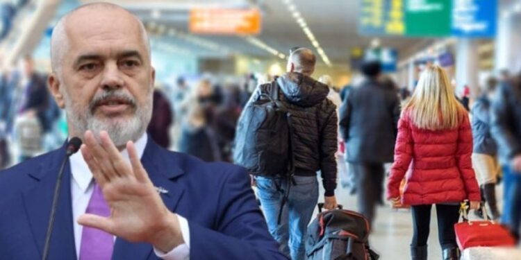 Vendi ka humbur një të tretën e popullsisë! 1 milion shqiptarë kanë ikur në 16 vitet e fundit