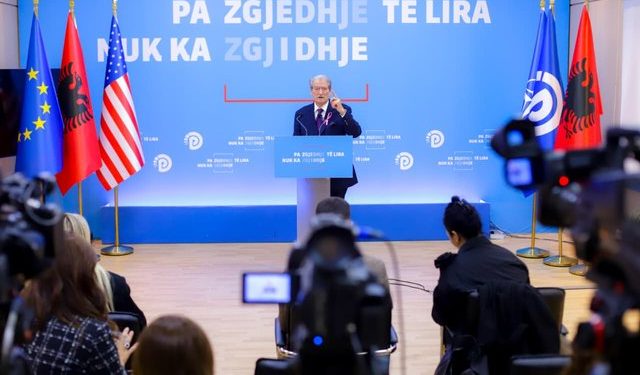 Kushtetuesja i ndërpret mandatin gjyqtares, Berisha: U kthye në notere të veprimeve antikushtetuese