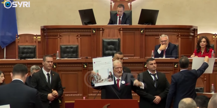 Socialistët shmangin llogaridhënien e Ballukut në Kuvend