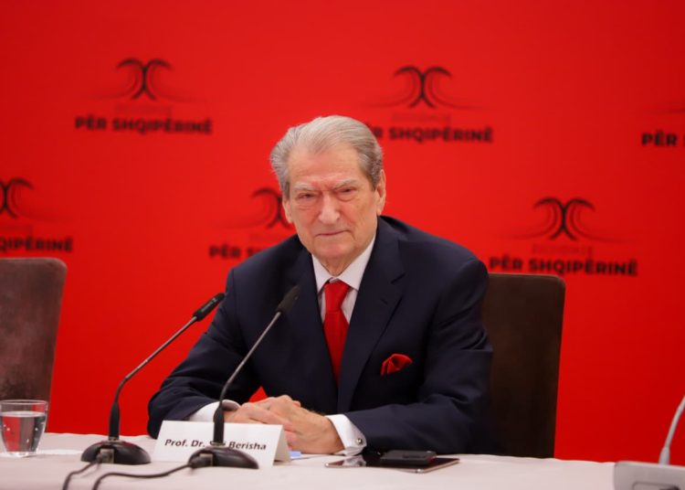 Tryeza/ Berisha: Kërkojmë qeveri teknike, të mos preket sistemi i drejtësisë