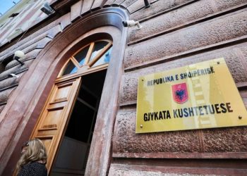 Kushtetuesja rrëzon Kuvendin dhe pranon kërkesën e PD: Ndryshimet për komisionet janë antikushtetuese