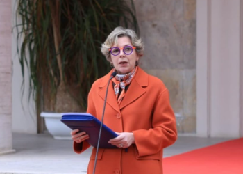 Nuk mjaftoi Onkologjiku, QSUT i vë ‘drynin’ analizave, ministrja jep sërish premtime pa zgjidhje