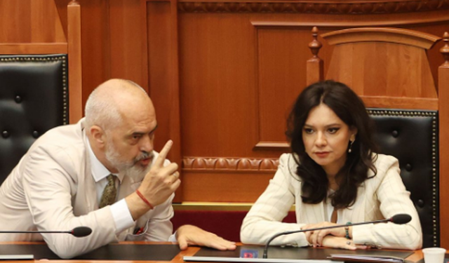 Spiropali ‘godet’ Ramën: Nuk do hesht përballë sulmeve, PS është kthyer në drejtorokraci