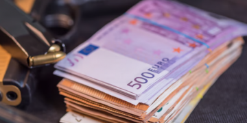 Gazeta zvicerane: Ja si pastrohen në Tiranë milionat e mafies së kokainës