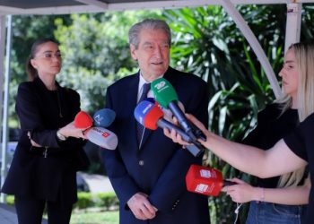 Berisha takim me zyrtarin e CDU: Integrimi i Shqipërisë në BE të bazohet në meritë