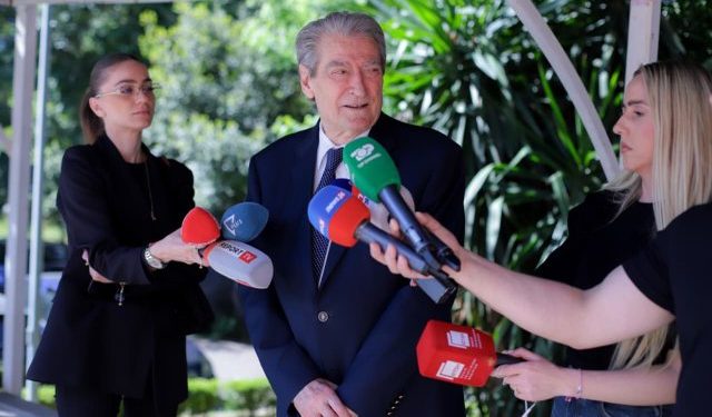 Berisha takim me zyrtarin e CDU: Integrimi i Shqipërisë në BE të bazohet në meritë