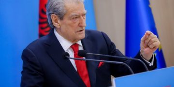 Gara për kreun e PD, Berisha: Procesi më transparent, në PS nuk votohet që nga 2009