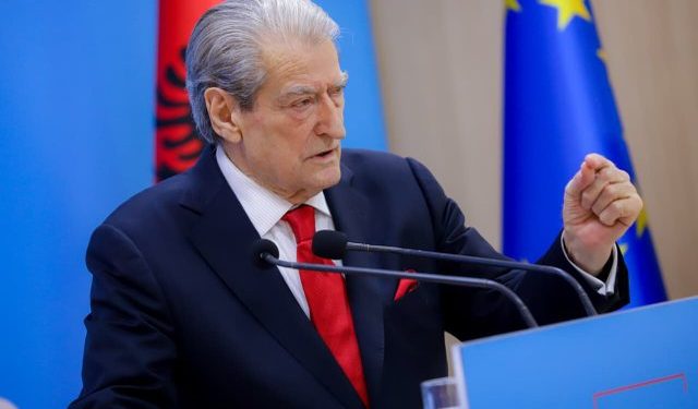 Gara për kreun e PD, Berisha: Procesi më transparent, në PS nuk votohet që nga 2009