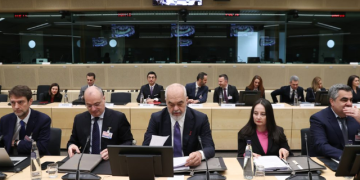IBAR mbetet në tryezë diskutimesh, Brukseli nuk jep ende dritën jeshile për Shqipërinë