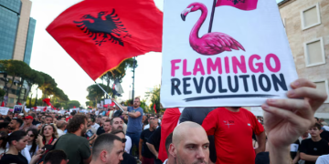 Reuters: Brukseli kritikon Tiranën për Zvërnecin, mjedisi kusht për anëtarësimin në BE