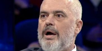 Auditorët e BE ‘nxijnë’ Shqipërinë: Projektet e transportit, të ngadalta dhe të pambikëqyrura