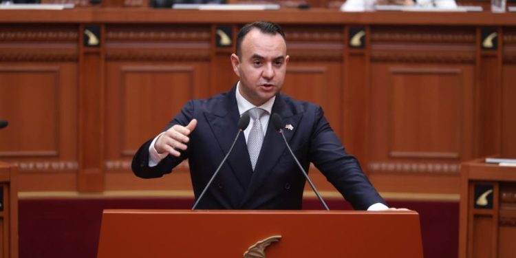 PD dënon dhunën policore kundër protestuesve dhe kërkon hetim: Rama është çakorduar