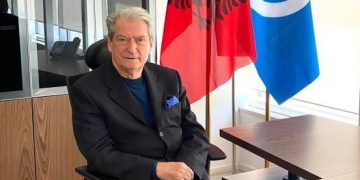 Berisha për median britanike: Rama sillet si sulltan, e trajton Shqipërinë si çiflig personal